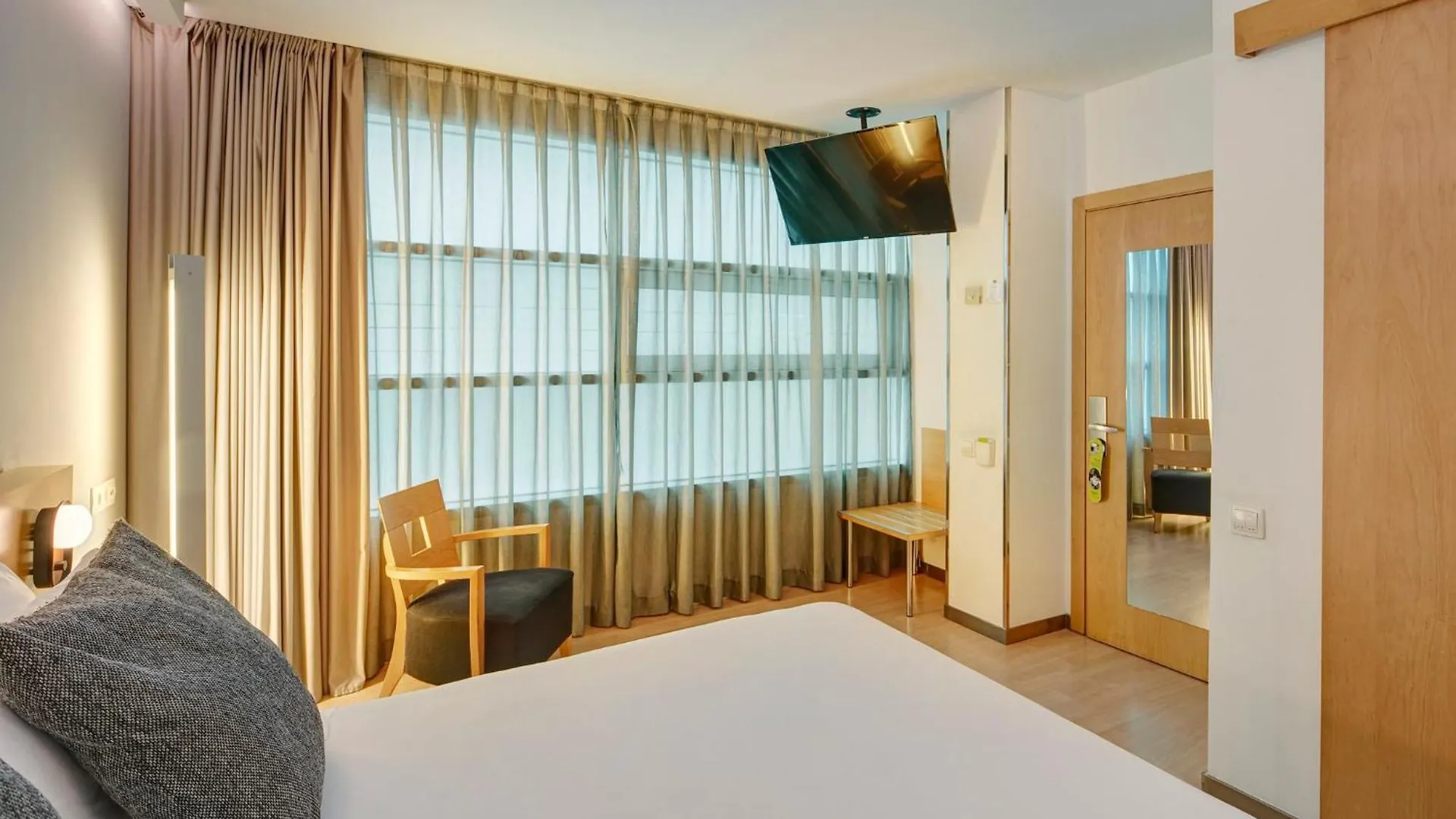 **** Hotel Sercotel Caspe Barcelona Spain