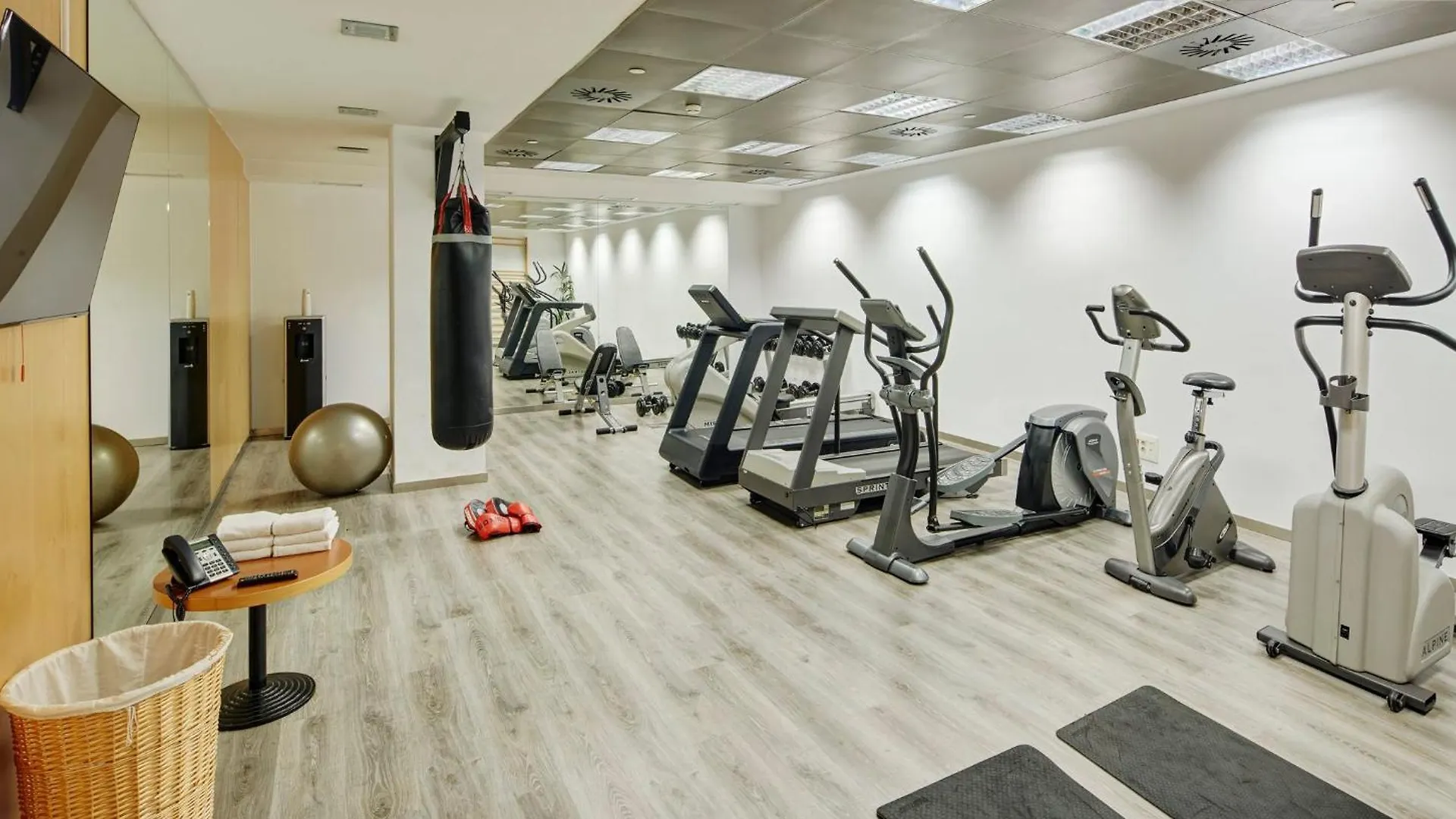 Sercotel Caspe Barcelona 4*,